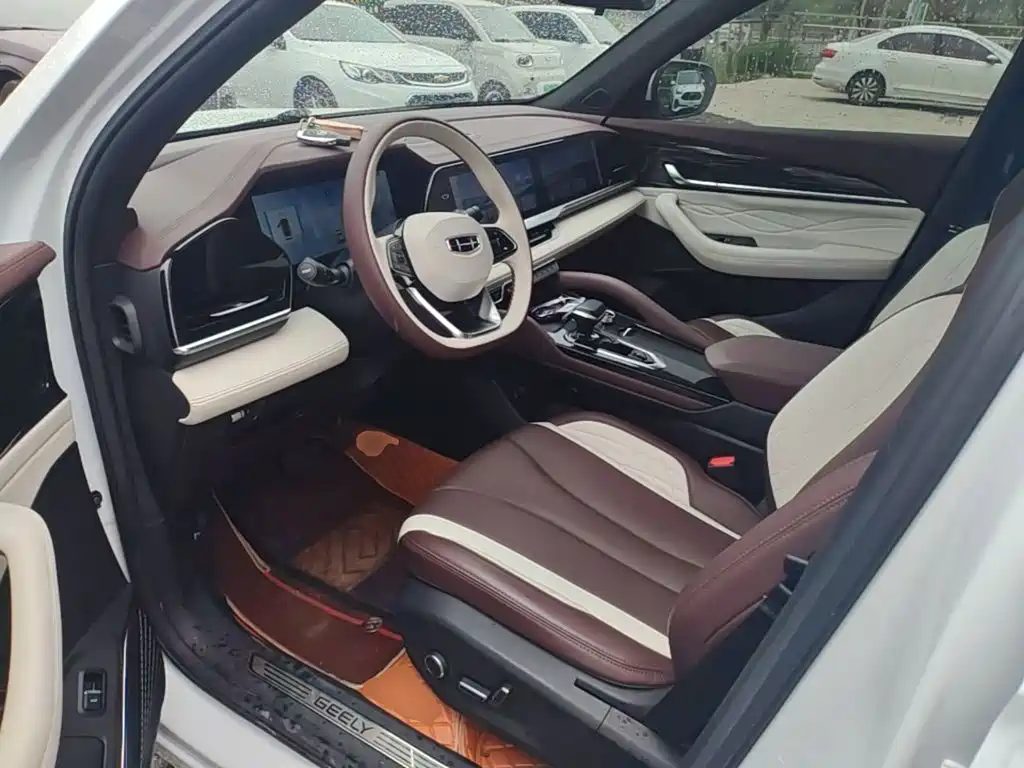 Geely Xingyue L 2023 — фото 15
