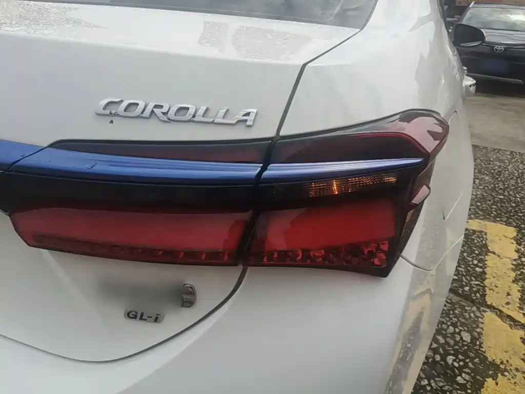 Toyota Corolla Hybrid 2022 — фото 8