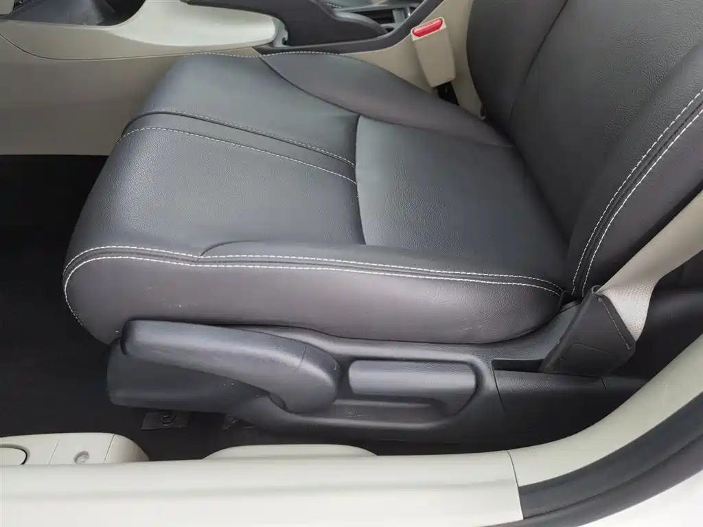 Honda Civic 2015 — фото 20
