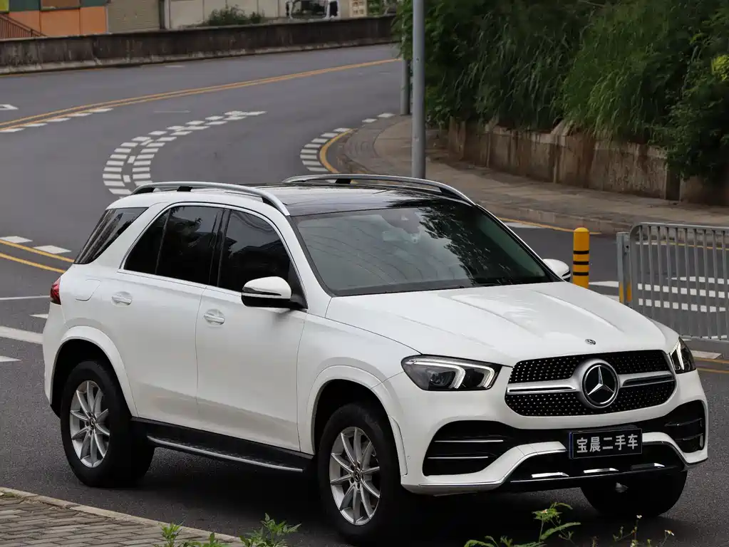 Mercedes-Benz GLE 2020 — фото 3