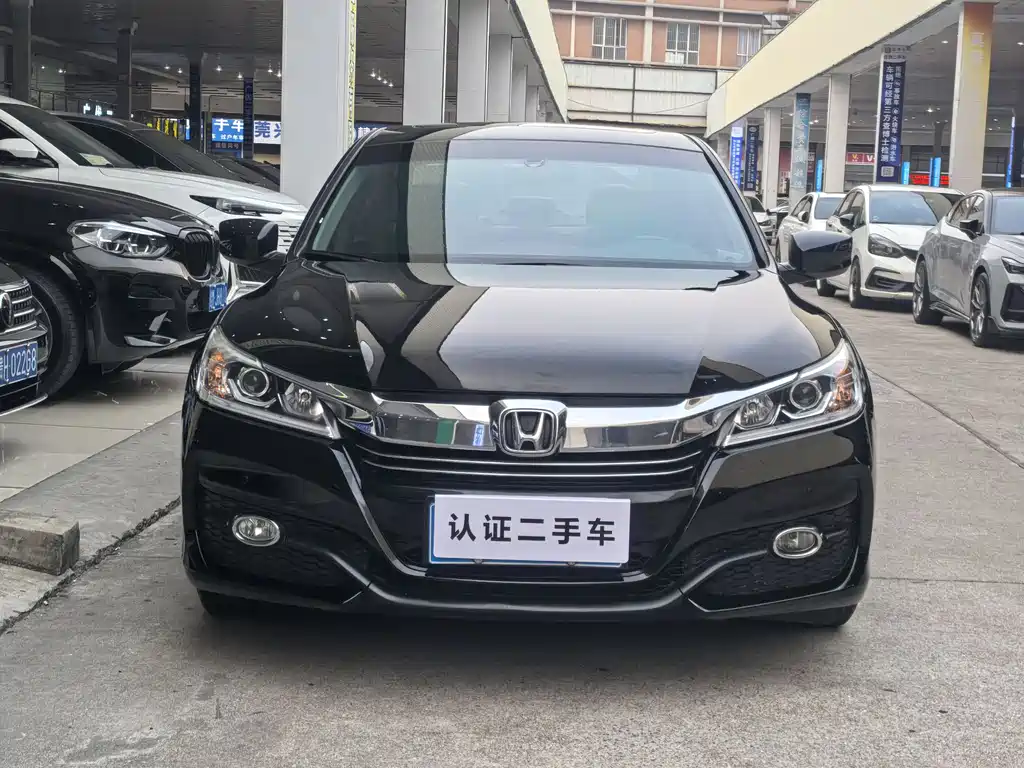 Honda Accord 2018 — фото 2
