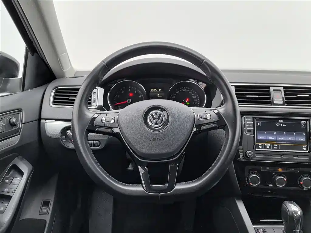 Volkswagen Sagitar 2019 — фото 11