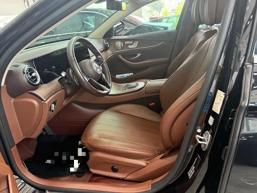 Mercedes-Benz E-Class 2021