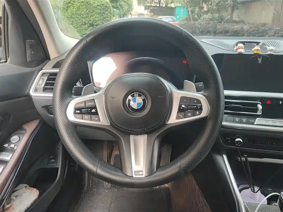 BMW 3 Series 2022 — фото 15