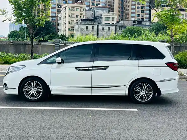 Honda Elysion 2019