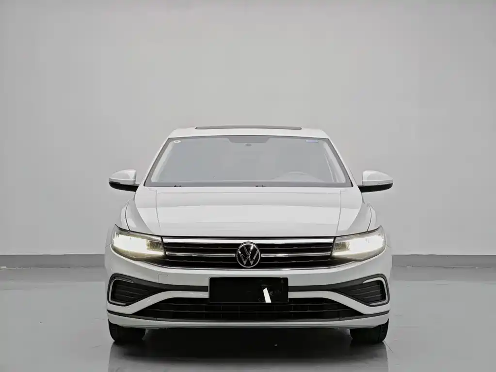 Volkswagen Bora 2023