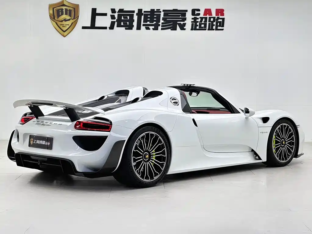 Porsche 918 Spyder 2016 — фото 30