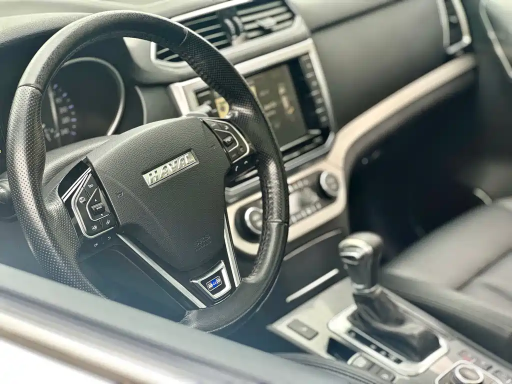 Haval H6 Coupe 2015 — фото 21