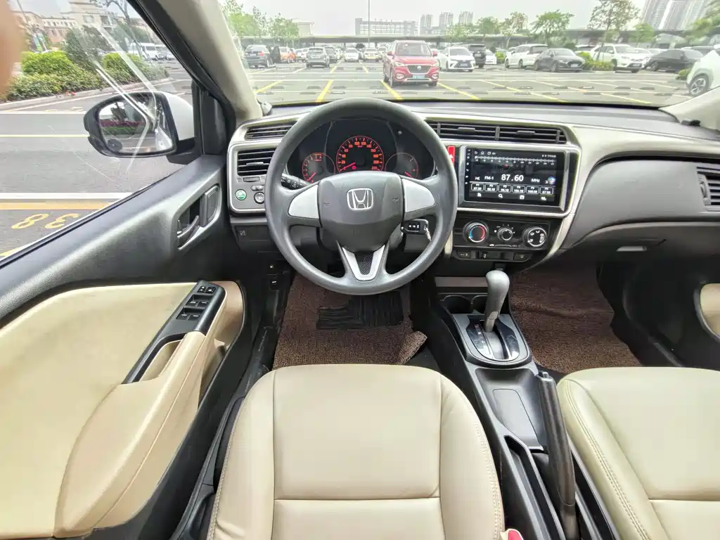Honda City 2017 — фото 14