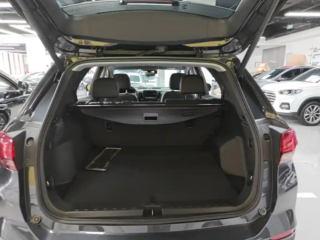 Chevrolet Equinox 2022 — фото 19
