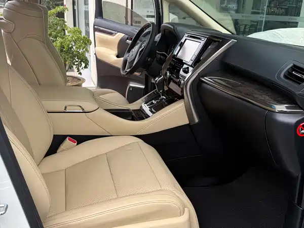 Toyota Alphard 2018