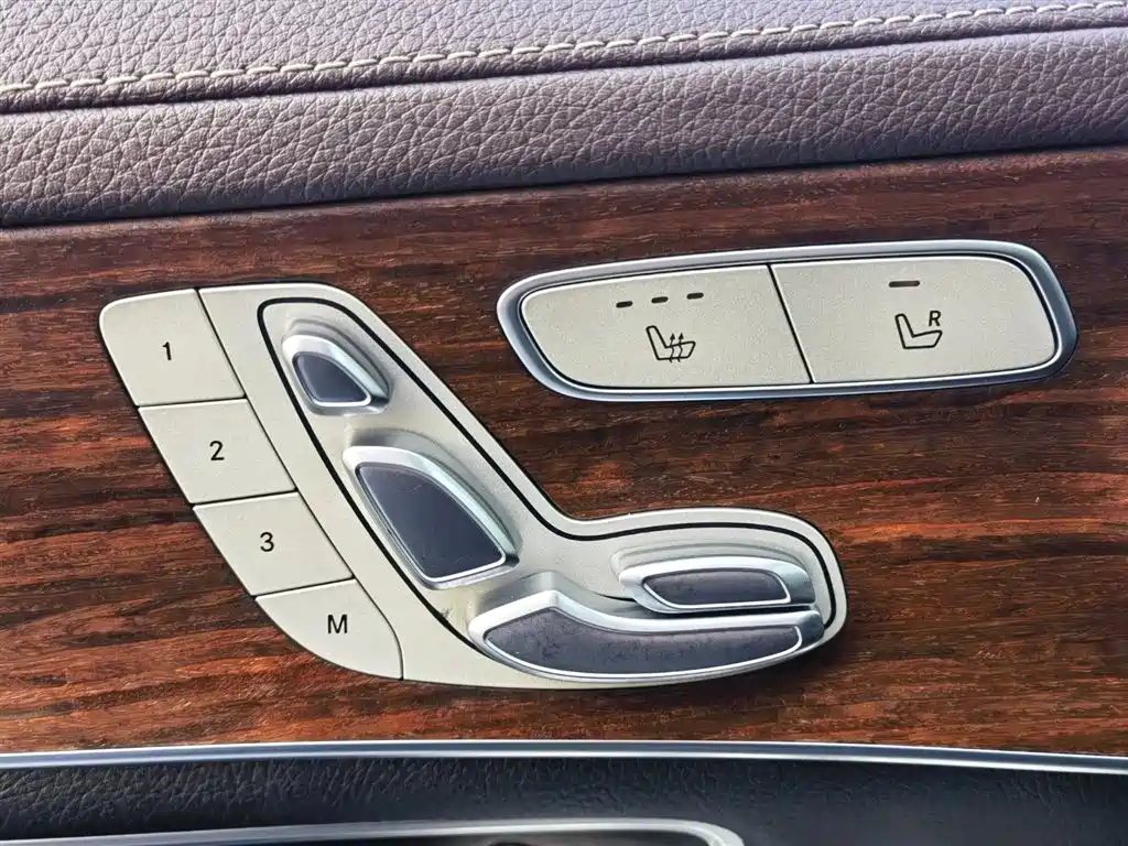 Mercedes-Benz GLC 2021 — фото 31