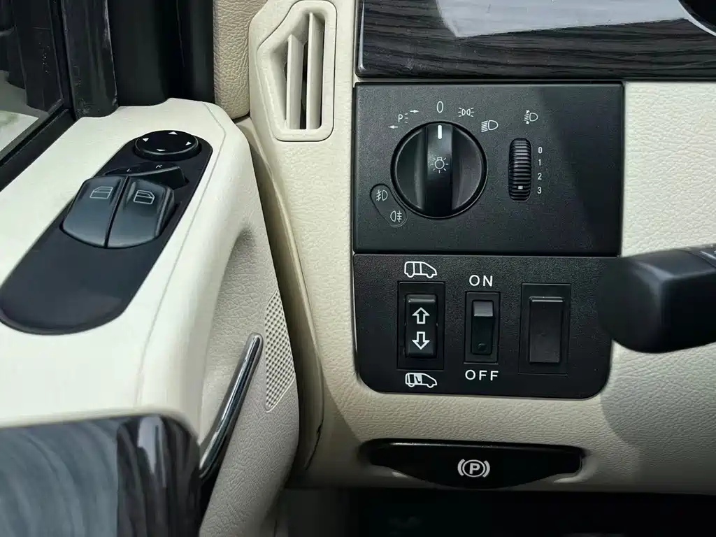 Mercedes-Benz Vito 2014 — фото 31