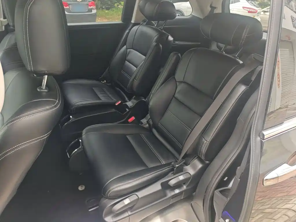 Honda Odyssey 2020 — фото 17