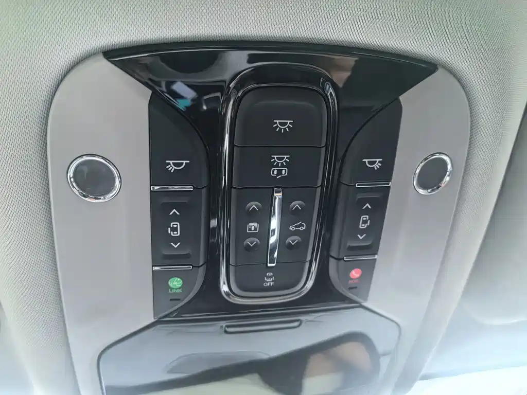 GAC Trumpchi M8 2022 — фото 16