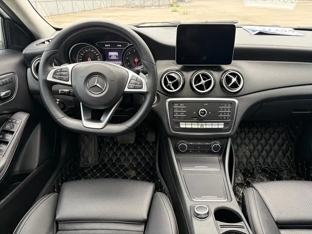 Mercedes-Benz GLA 2019 — фото 12
