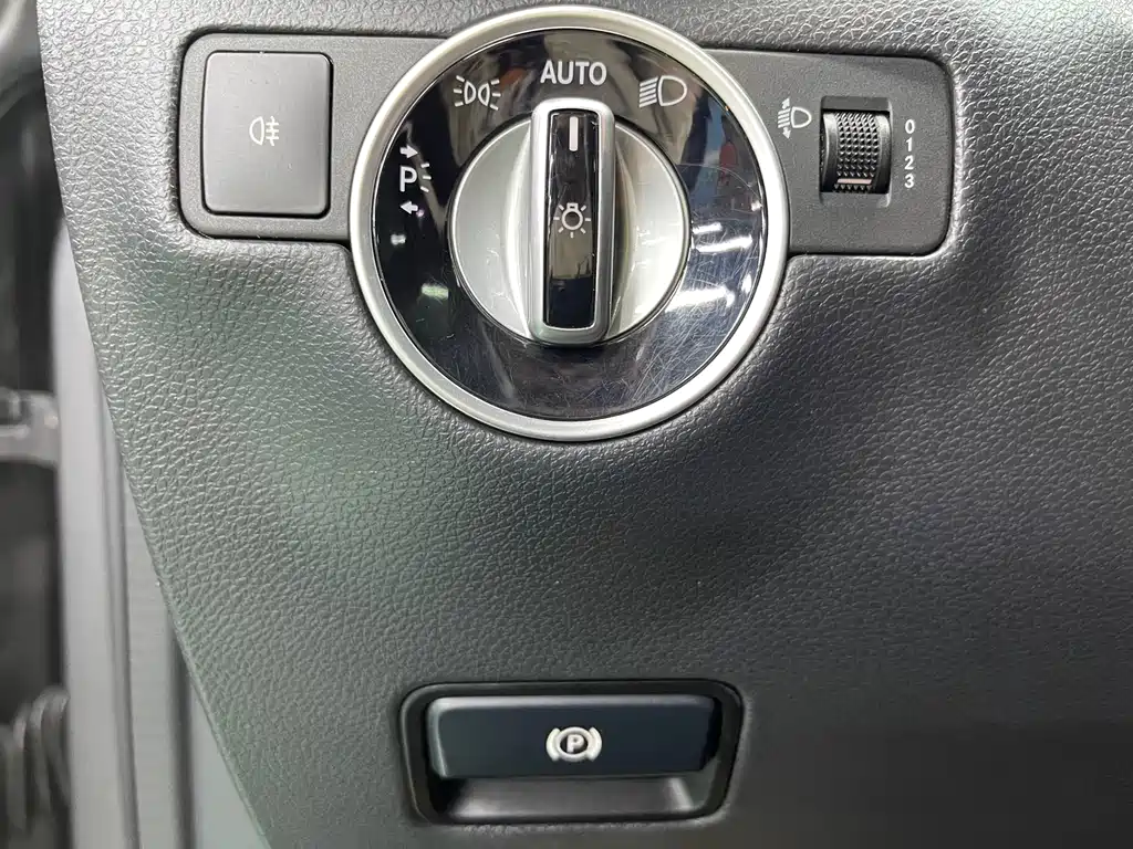 Mercedes-Benz B-Class 2014 — фото 18
