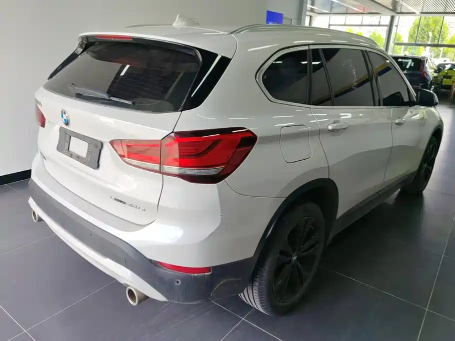BMW X1 2020 — фото 3