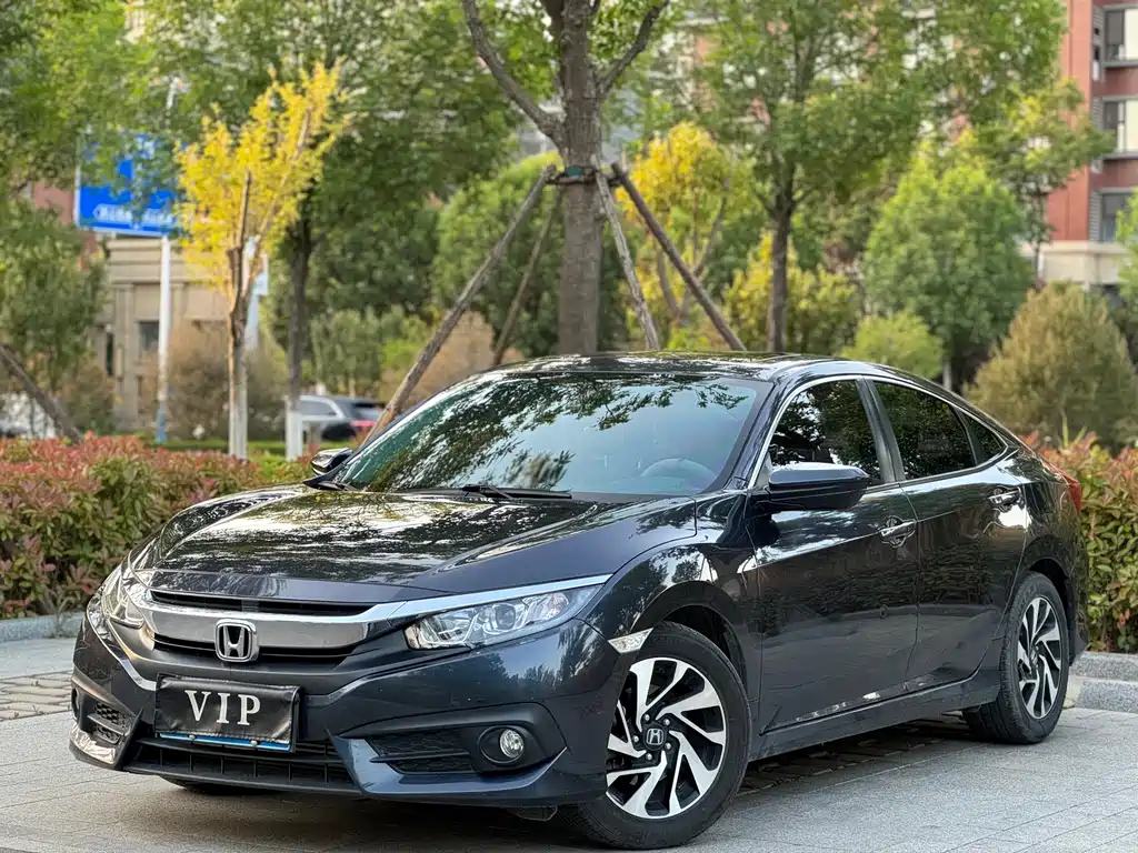 Honda Civic 2019 — фото 1