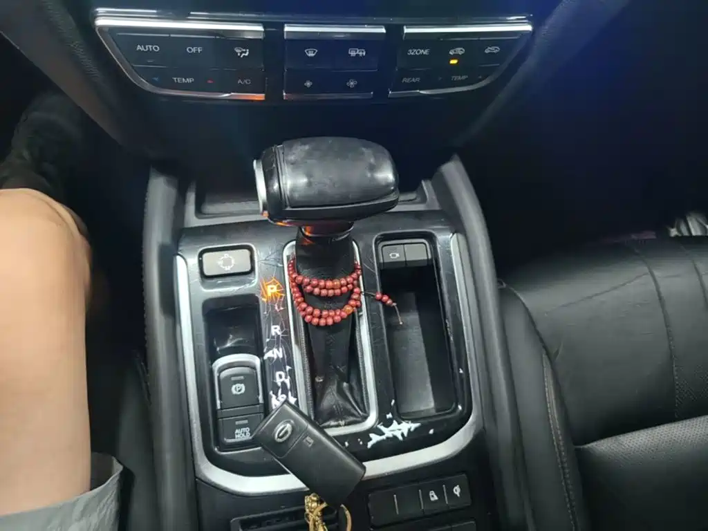 GAC Motor Trumpchi GS8 2017 — фото 14