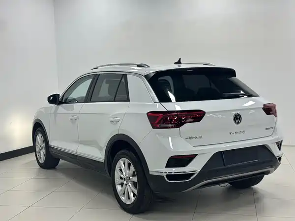 Volkswagen T-Roc 2023