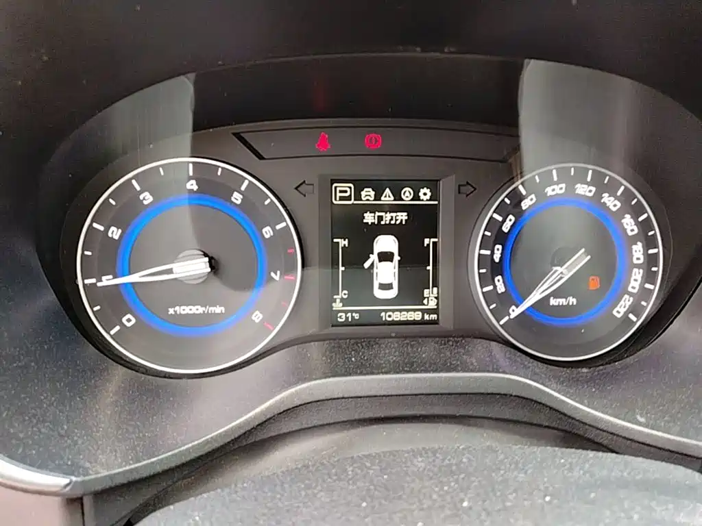 Changan Eado DT 2018 — фото 12
