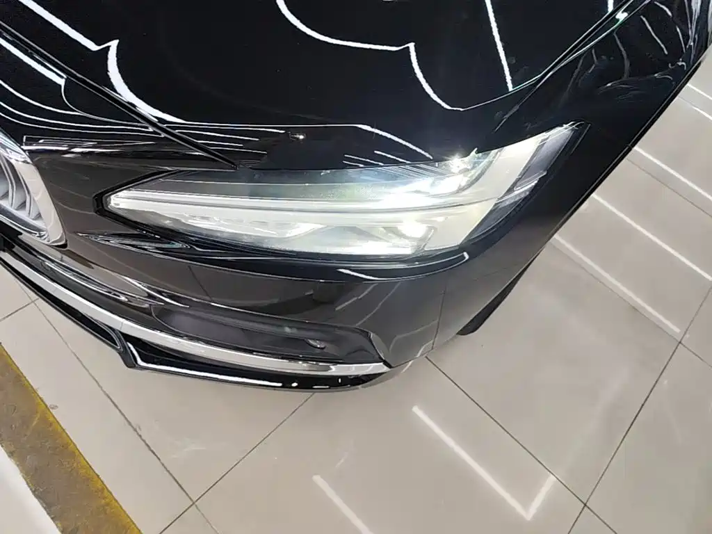Volvo S90 2020 — фото 24