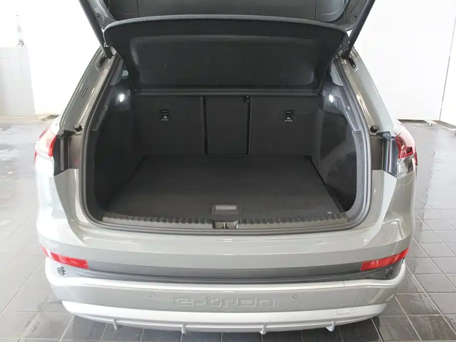 Audi Q4 e-tron 2025