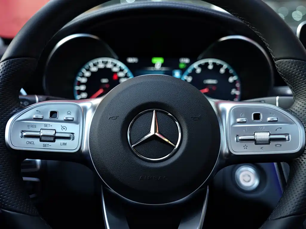 Mercedes-Benz C-Class 2020 — фото 13