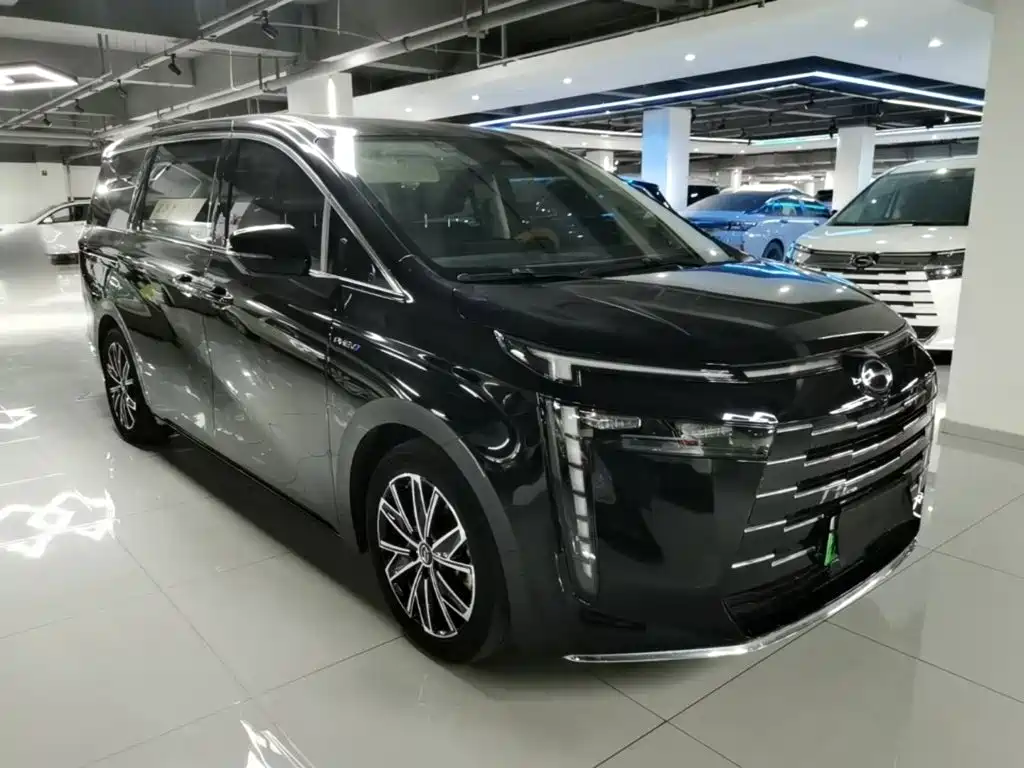 GAC Motor E8 PHEV 2024 — фото 4