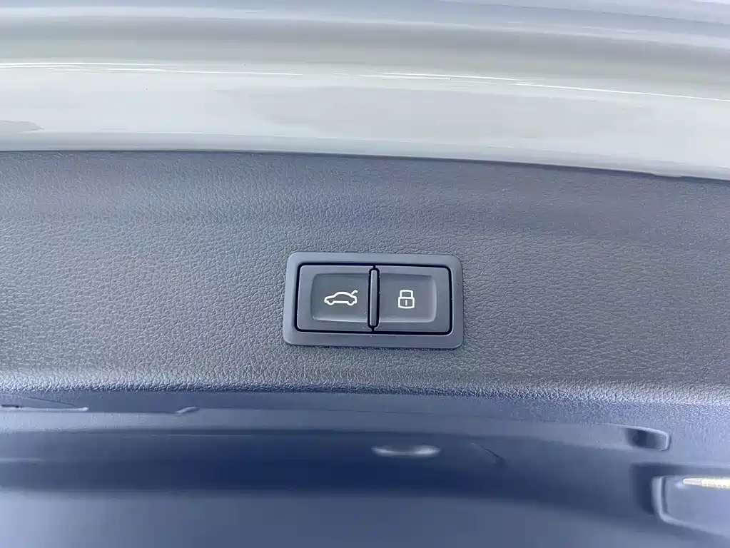 Audi Q3 2022 — фото 18