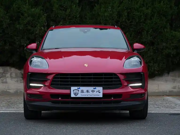 Porsche Macan 2021