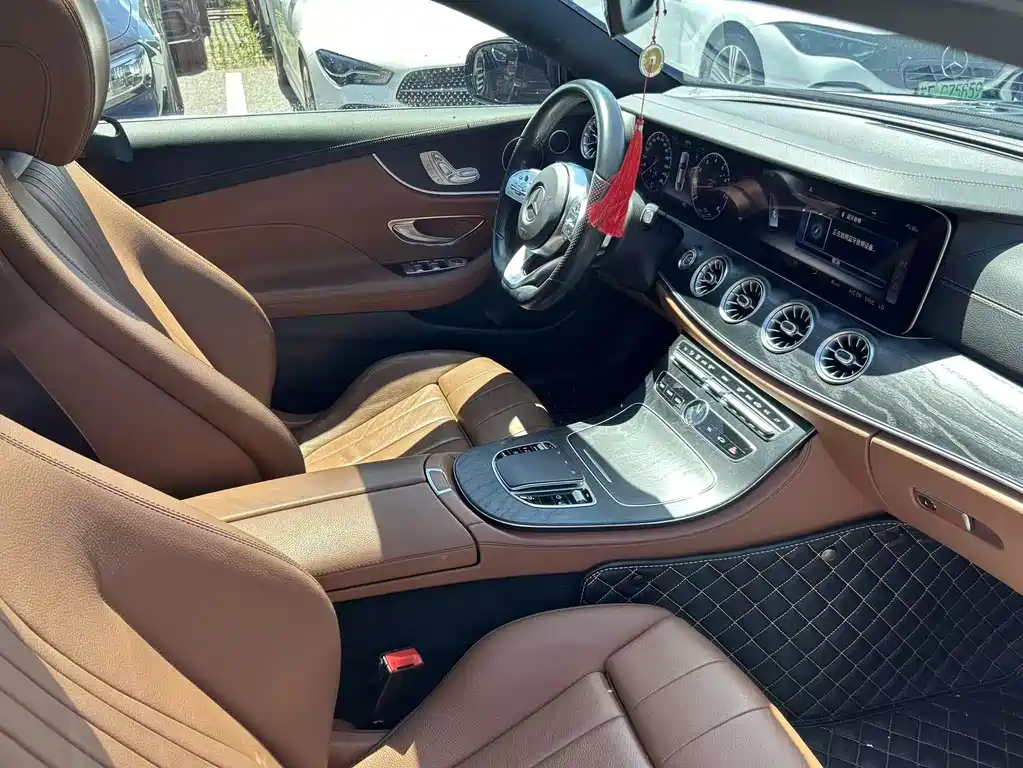Mercedes-Benz E-Class 2020 — фото 11
