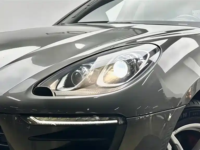 Porsche Macan 2017 — фото 8