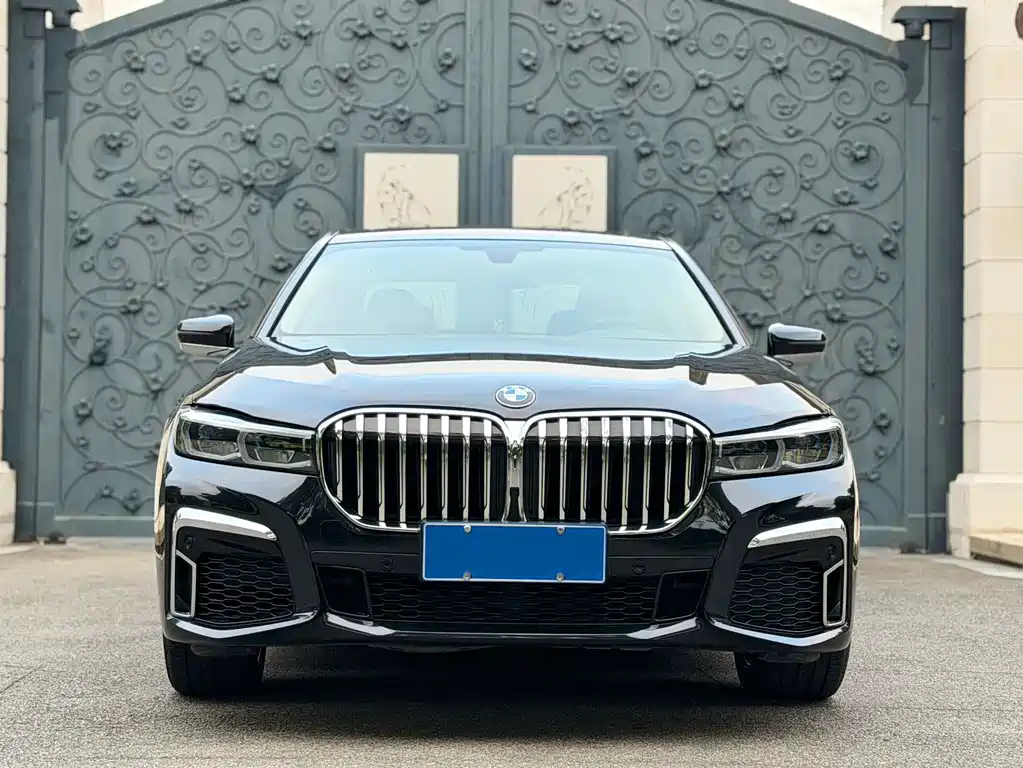 BMW 7 Series 2016 — фото 2
