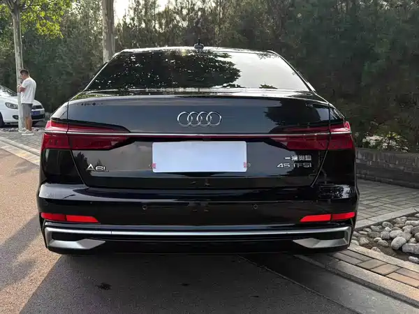 Audi A6L 2023