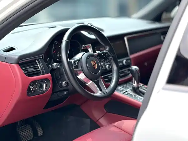 Porsche Macan 2020