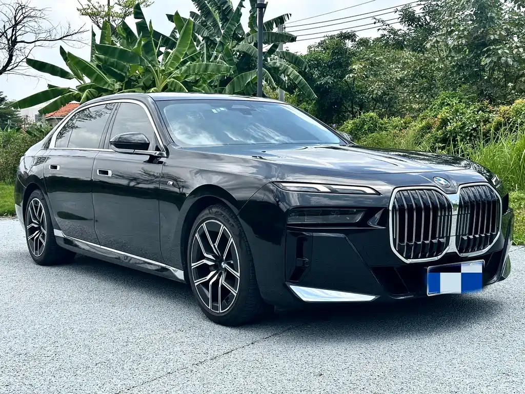 BMW 7 Series 2023 — фото 3