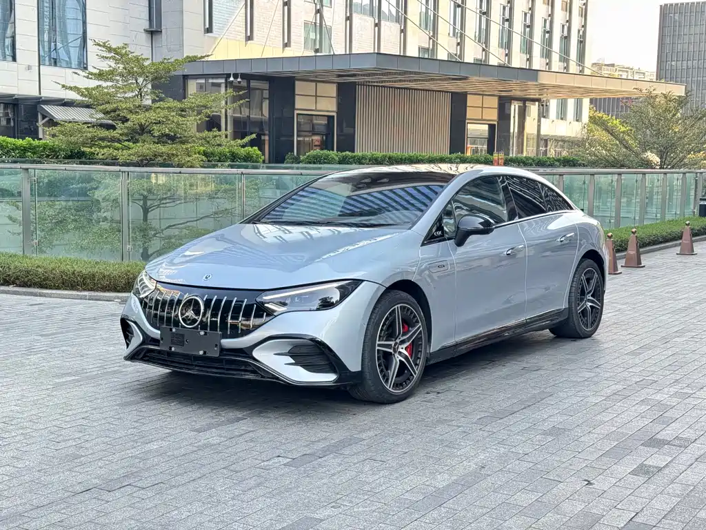 Mercedes-Benz EQE AMG 2023 — фото 22