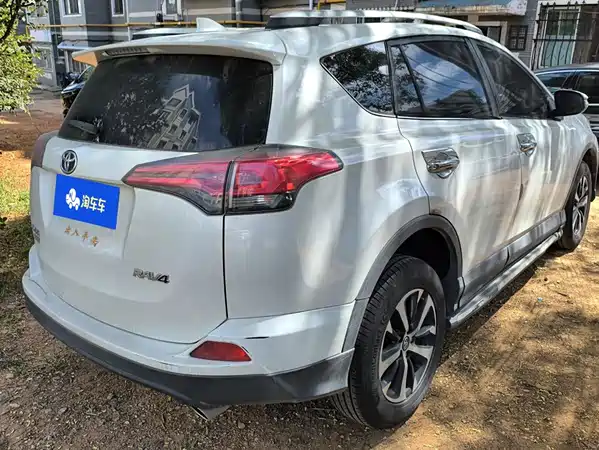 Toyota RAV4 2017