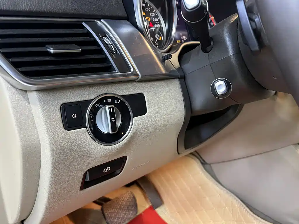 Mercedes-Benz M-Class 2014 — фото 13