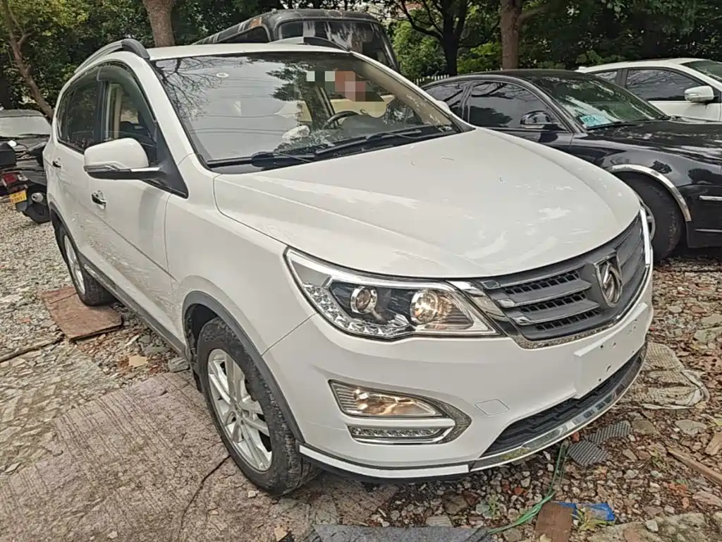 Baojun 560 2015