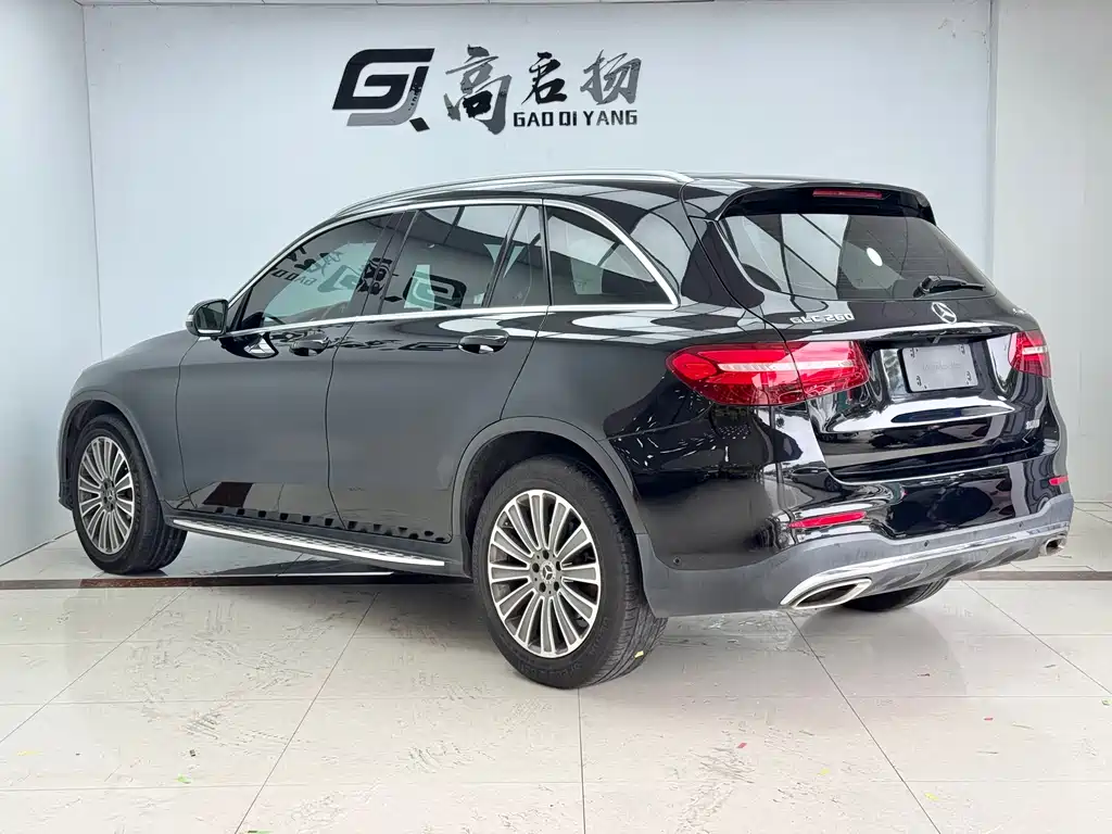 Mercedes-Benz GLC 2017 — фото 27