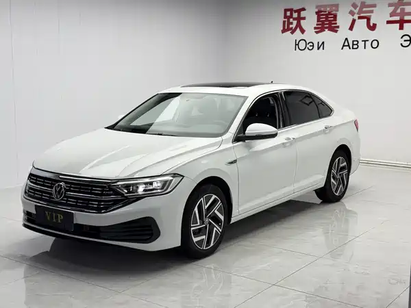 Volkswagen Sagitar 2022