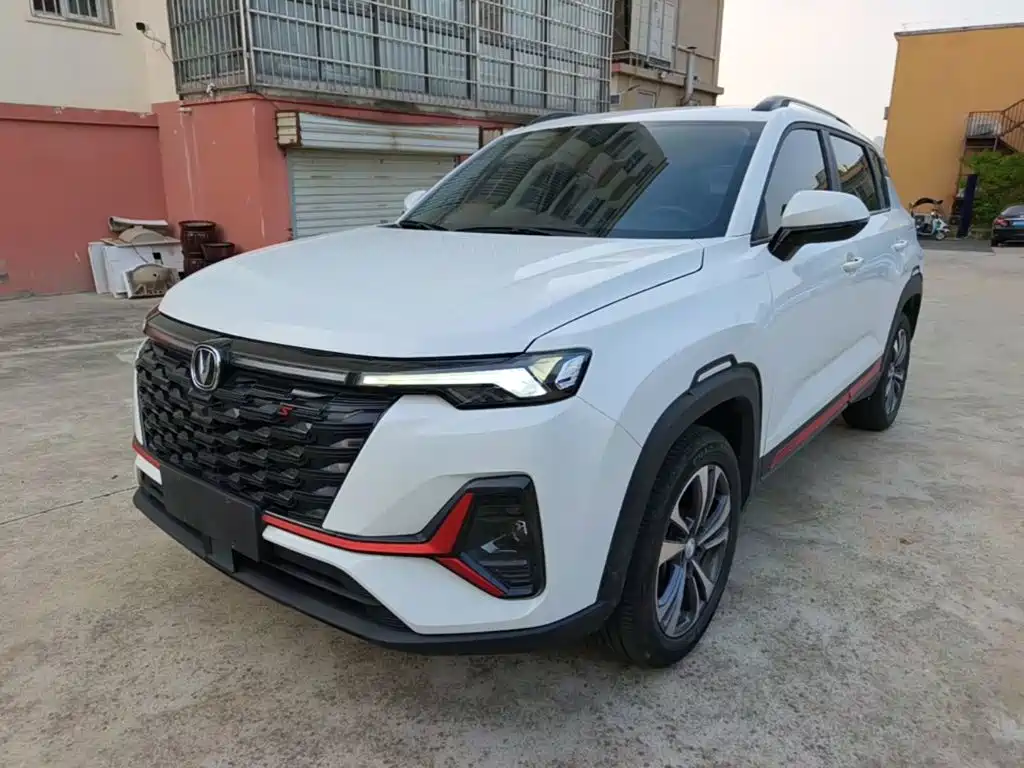 Changan CS35PLUS 2024 — фото 1