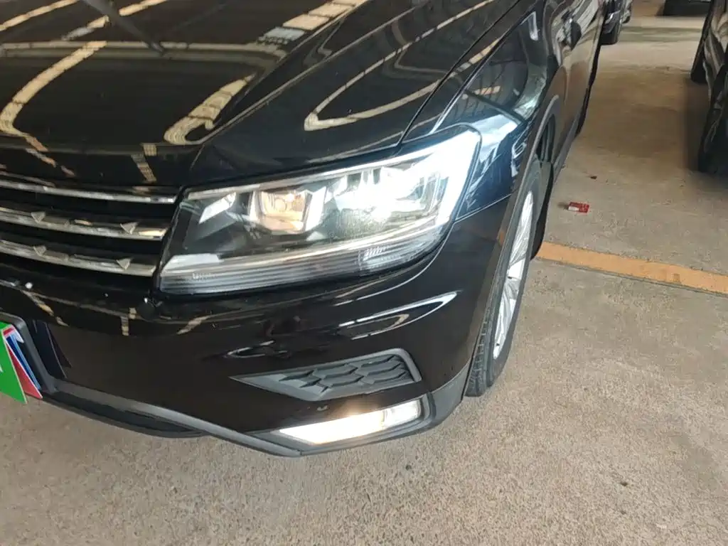 Volkswagen Tiguan L 2018 — фото 24