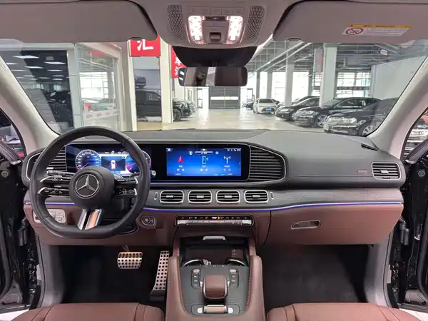 Mercedes-Benz GLS 2024