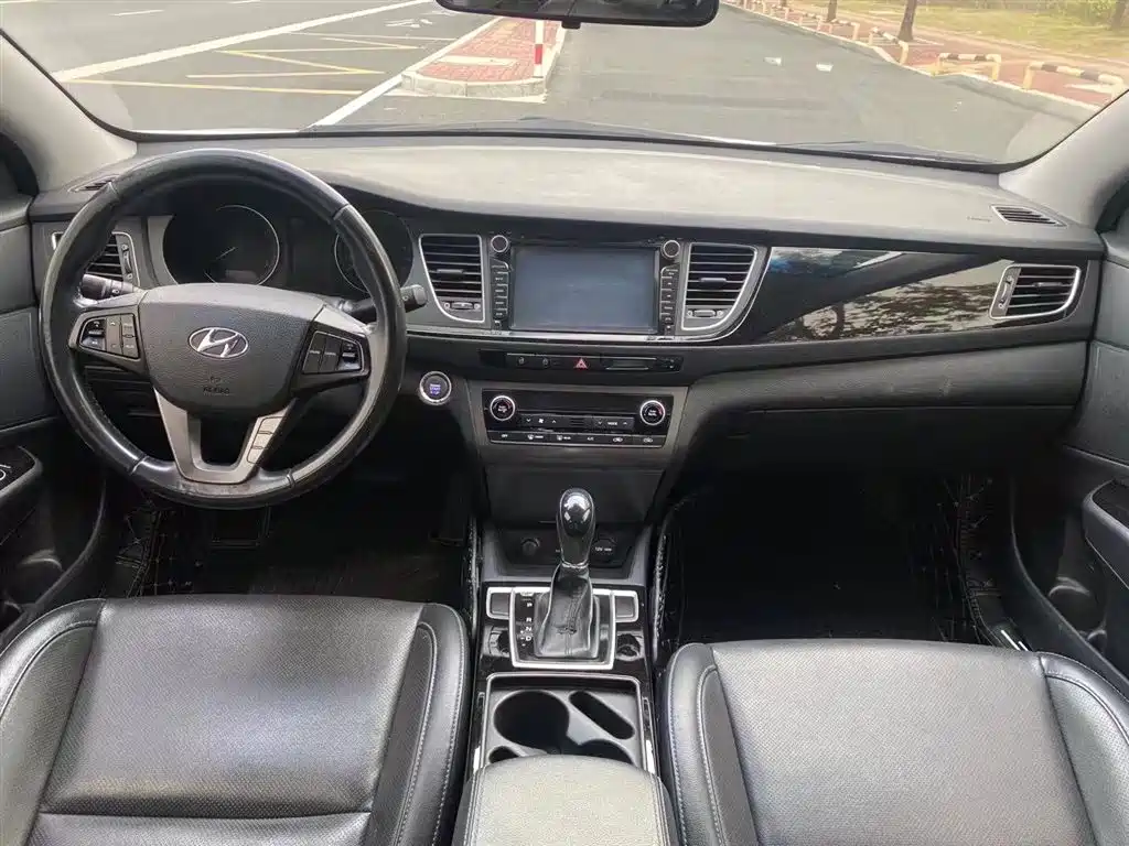 Hyundai Mistra 2014 — фото 6