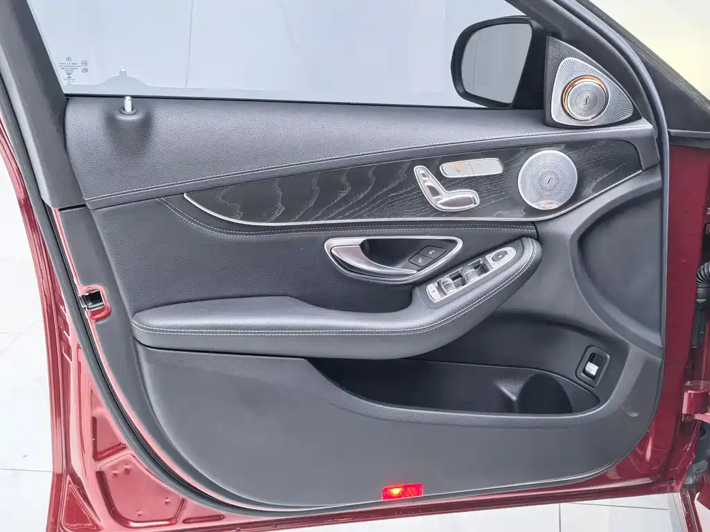 Mercedes-Benz C-Class 2019