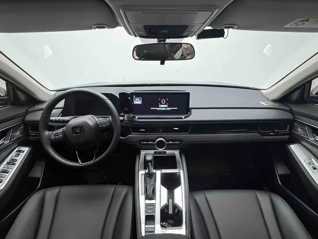 Honda Inspire 2025 — фото 10